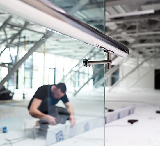 Iona, FL highly skilled glass repair technicians
